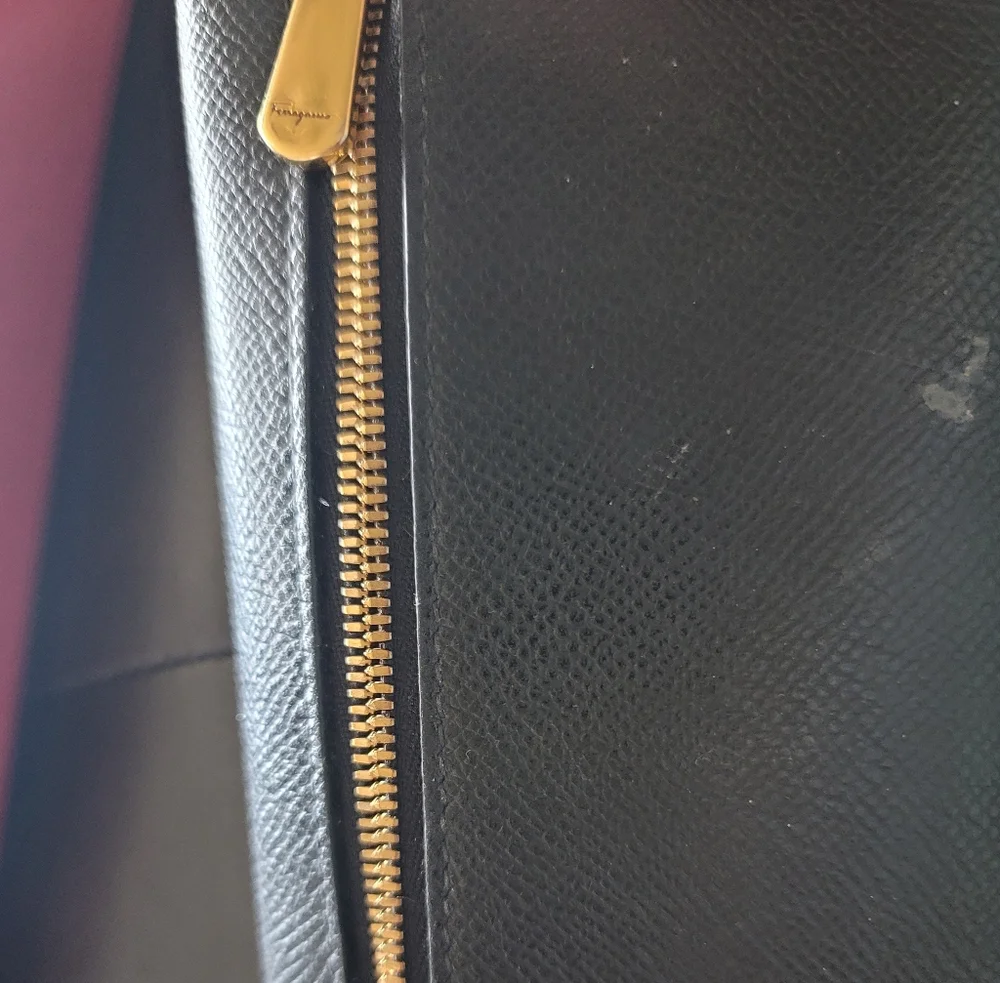 Salvatore Ferragamo Wallet - Picture 11 of 13
